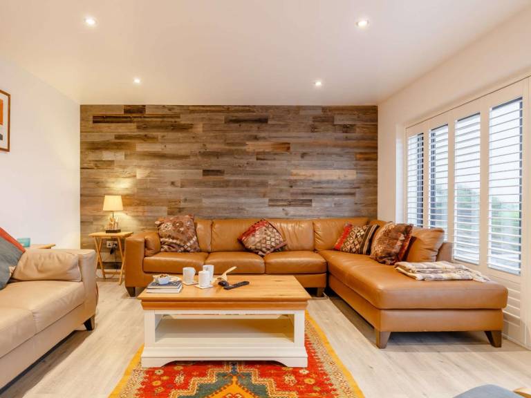 Cottage with BBQ & garden | Water view — photo 4