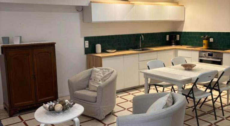 Rental apartment with 2 rooms for 5 persons — photo 2