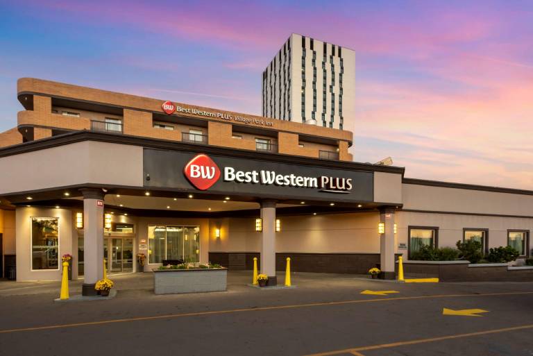 Best Western Plus Village Park Inn in Calgary, AB