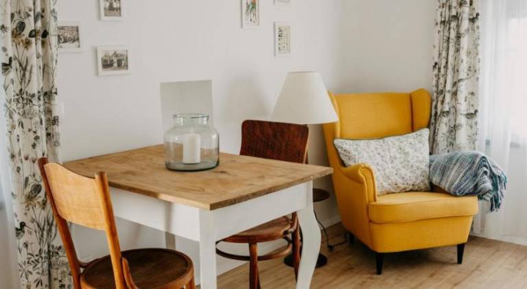 Beautiful rental apartment with sauna, garden & patio | Good for workation | Dogs allowed in Veszprem