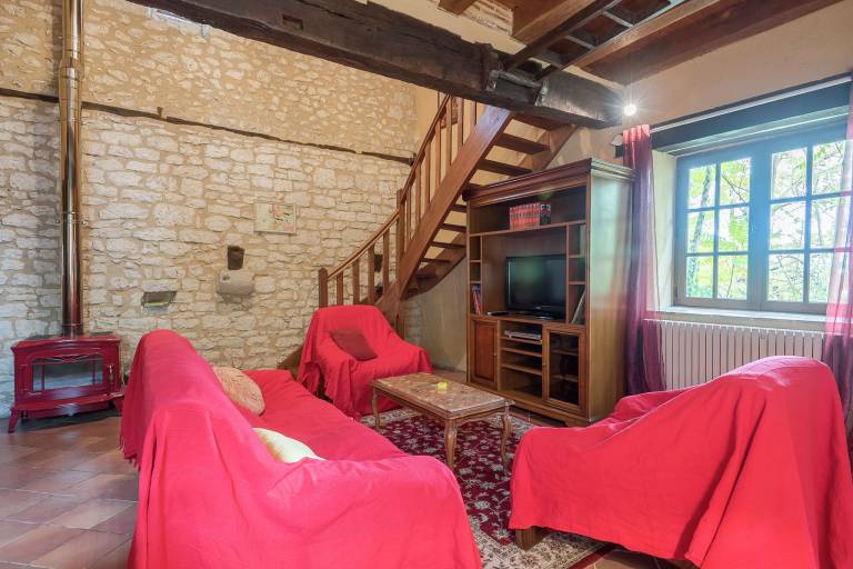 Fully equipped house with terrace, garden & heated pool | Nature view | Pets allowed — photo 3