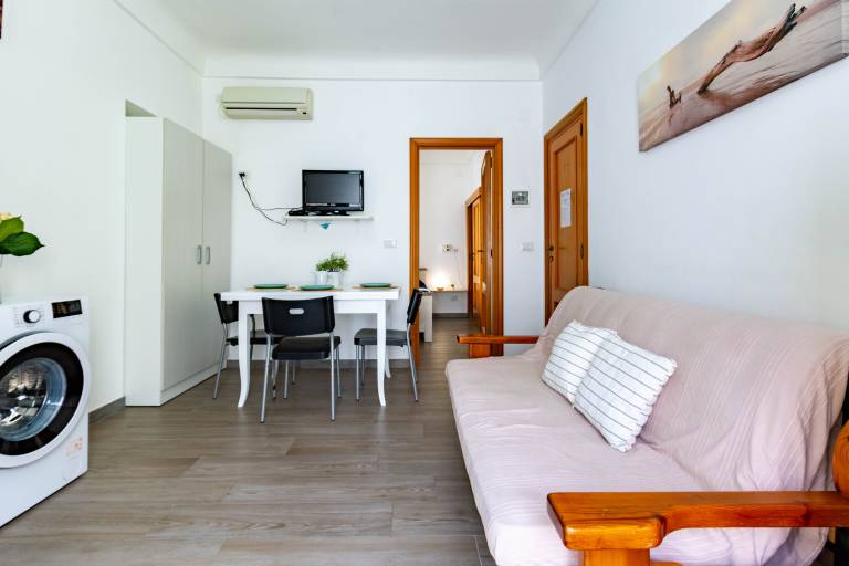 Holiday apartment with 1 room for 4 persons — photo 5