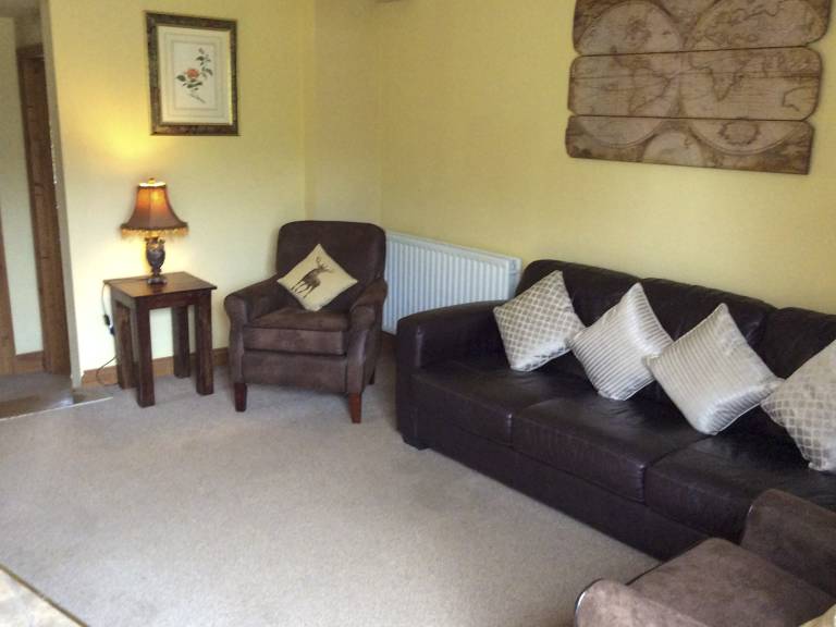 Family-friendly nice cottage with garden | River view | Pets are welcome — photo 3