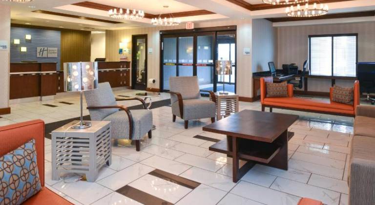 Holiday Inn Express & Suites Greenfield By IHG — photo 2