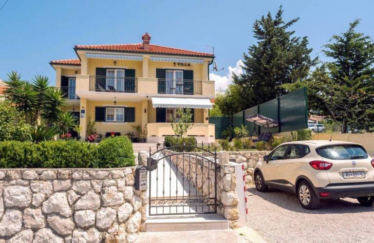 Three bedroom house with terrace and sea view Barbat, Rab (K-22420) in Rab