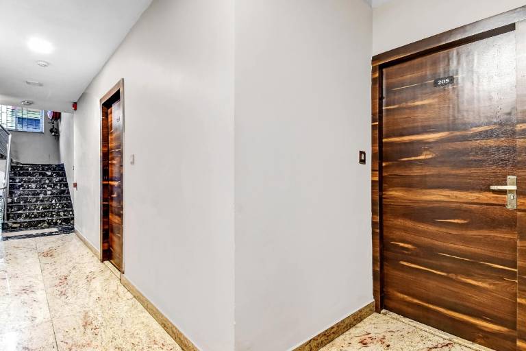 Hotel O MB International — photo 4