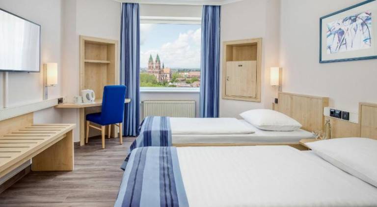 Hotel Freiburg City Center by Leonardo Hotels — photo 2