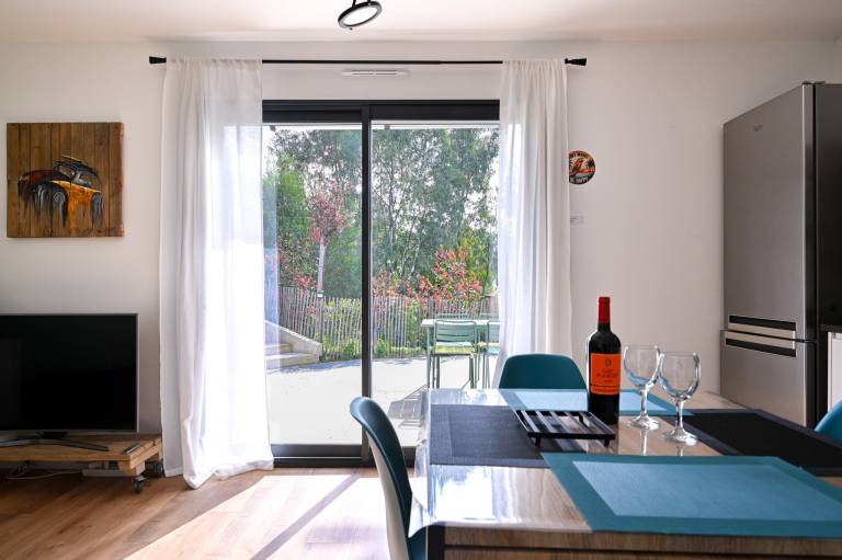 Le Cocoon Apartment with Terrace in Detached House — photo 5