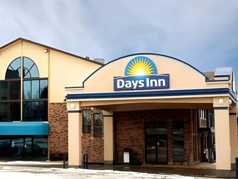 Days Inn by Wyndham Lethbridge in Lethbridge, AB
