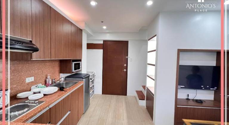 Panoramic View of City 1BR Loft Unit FREE WIFI & NETFLIX at Fort Victoria BGC — photo 5