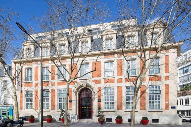 Le Parchamp, Paris Boulogne, a Tribute Portfolio Hotel in Meudon