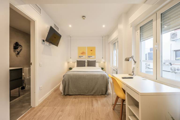 Bed & Breakfast  Gaztambide