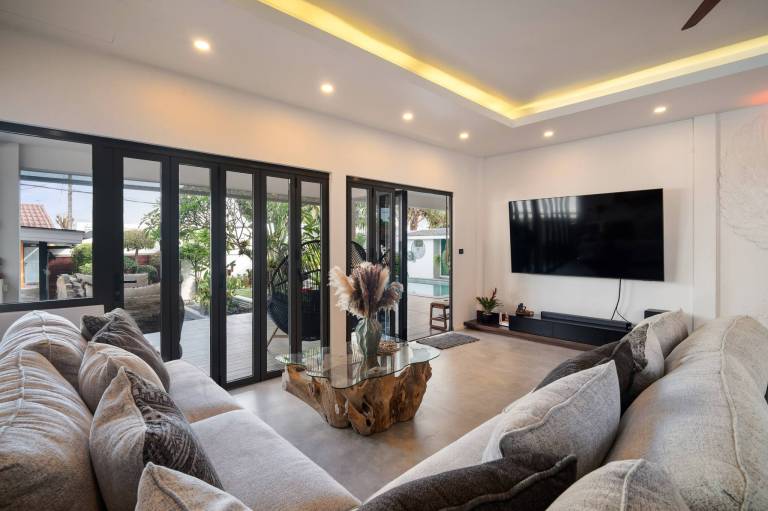 Almara Boutique Villa - Private Spa Bang tao beach — photo 3