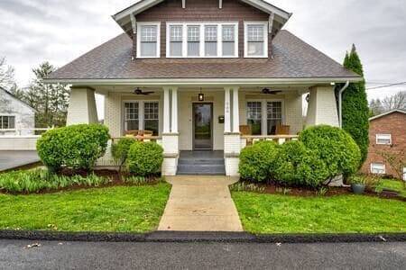House  Charleston