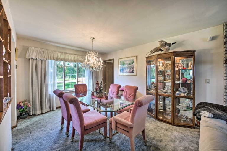 12 Mi to Hersheypark: Family Home w/ Deck! — photo 2