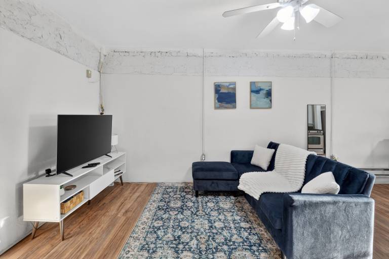 Cozy Baltimore Studio — photo 2
