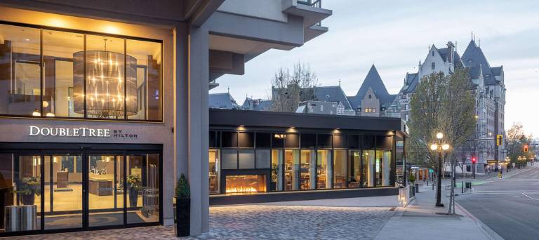 DoubleTree by Hilton Hotel & Suites Victoria in Victoria, BC