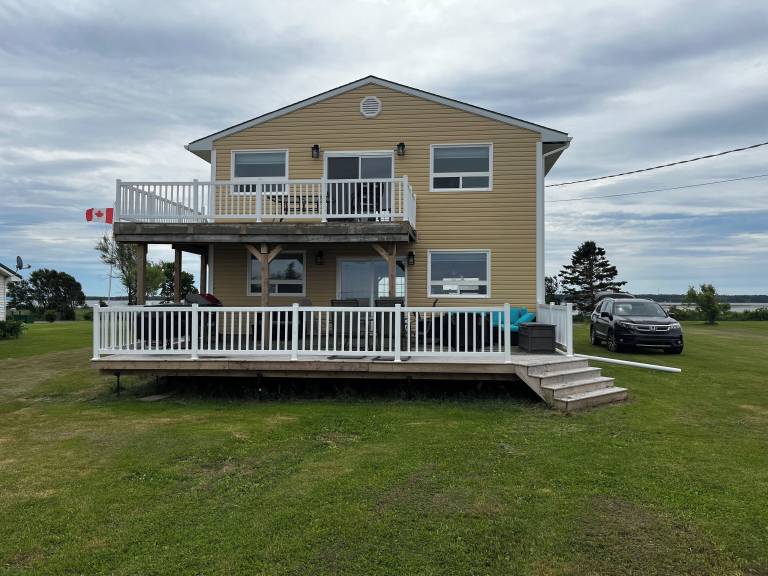 Cottage  Caribou Island