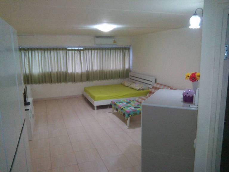 Flughafentransfer Bangkok & Apartment