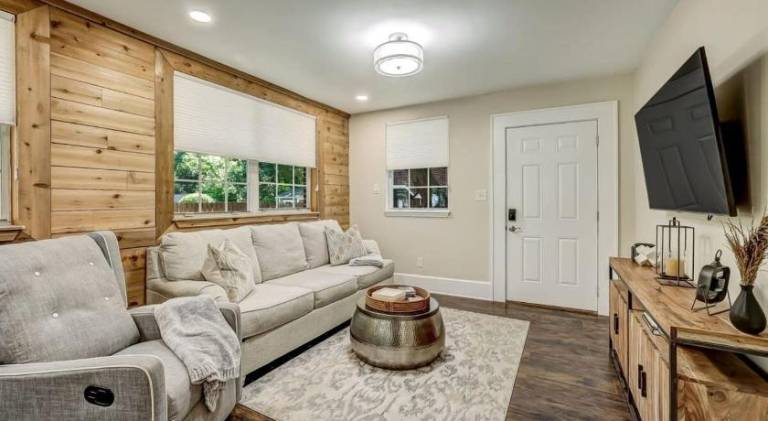 Vacation home with 2 rooms for 6 persons in Jackson, FL