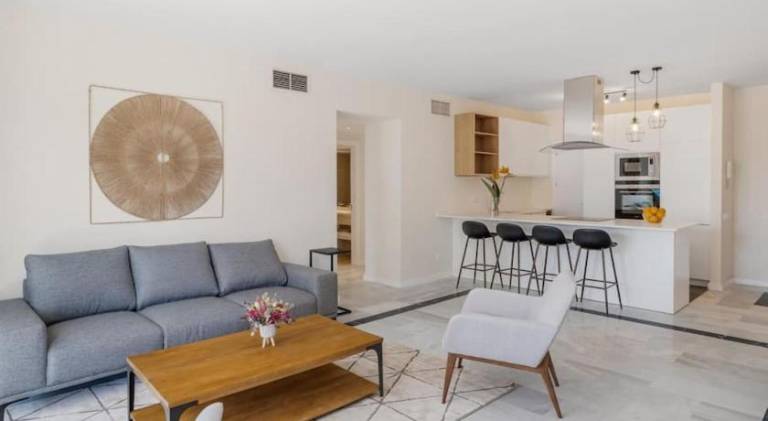Stylish Sea view apartment in Playas del Duque — photo 4