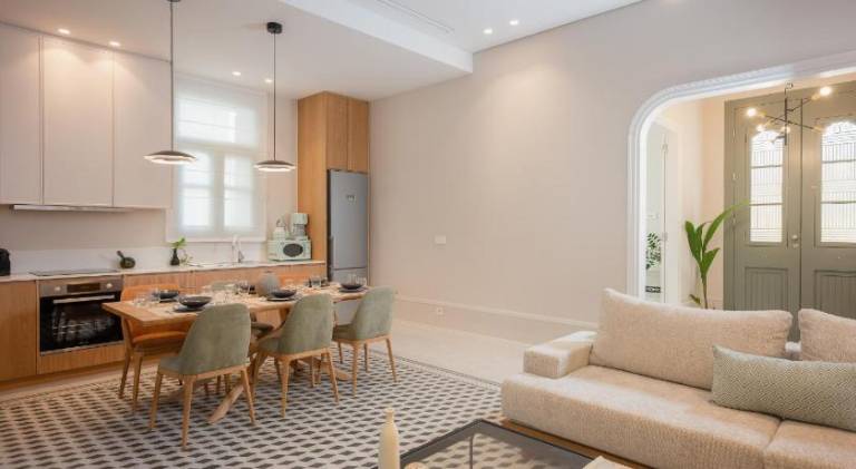 Fully equipped lovely villa with yard & terrace | Beach nearby | Pets allowed — photo 2