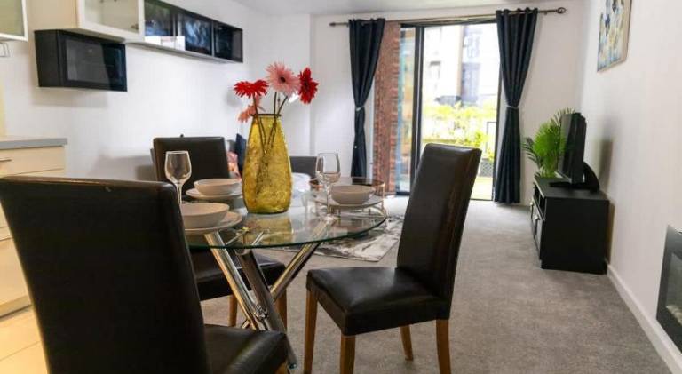 Holiday apartment | Next to Riverside Museum | Pets are welcome — photo 2