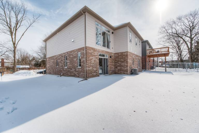 House  Kitchener