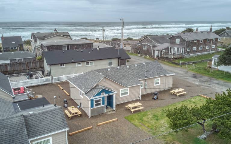 King Crab Retreat - Combo in Tillamook, OR