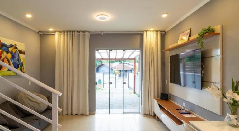 Casa c/ 3Qts, 650m do Shopping em Blumenau NCS0003 — photo 2