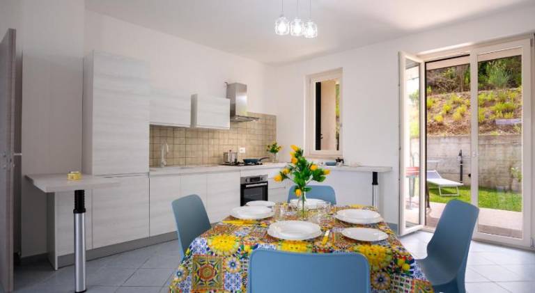 Villa with 2 rooms for 6 persons — photo 3
