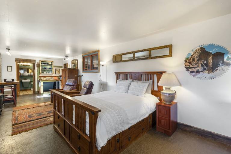 Apartment  Creede
