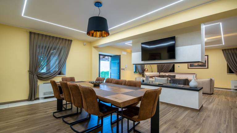 Children-friendly villa with jacuzzi, private pool & grill | Pet-friendly — photo 4