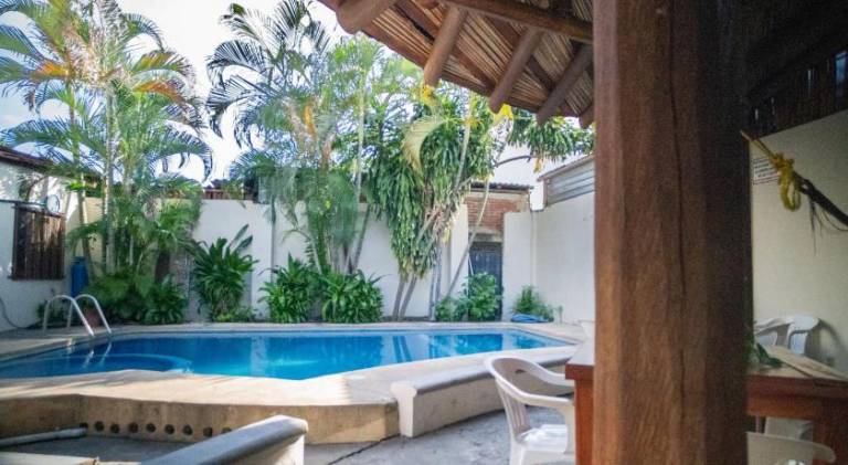 Beautiful rental apartment with terrace, BBQ & pool | Dogs allowed — photo 3