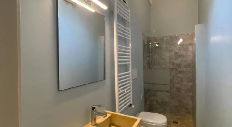 Rental apartment with hot tub & pool — photo 2