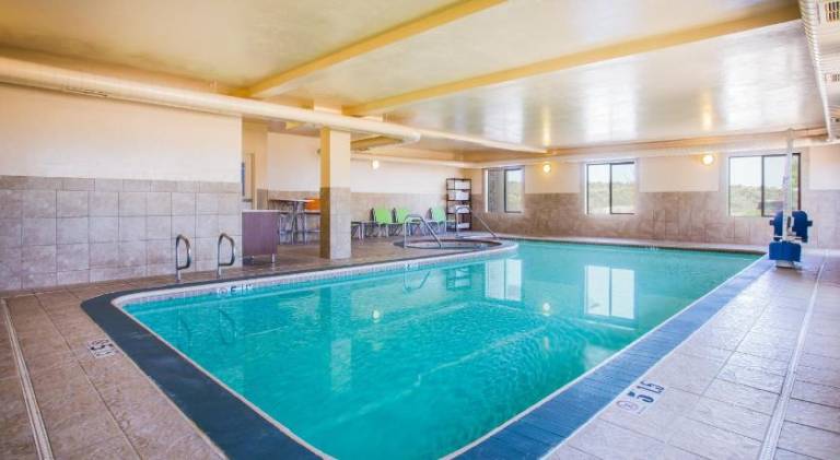 Holiday Inn Express Hotel & Suites Cedar City By IHG — photo 2