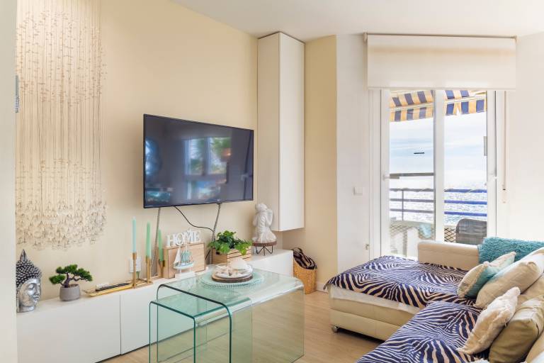Apartment "Ocean Views, Paseo Marítimo" with Terrace and Wi-Fi — photo 5