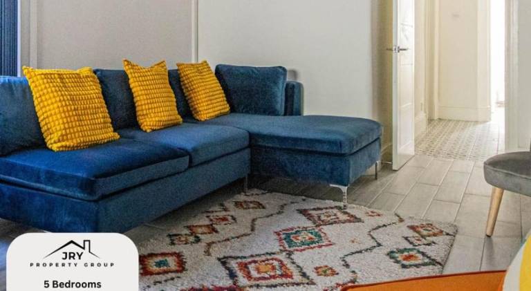 The Luxury Home Free Parking 10 Min Walk to Cardiff Town in Cardiff