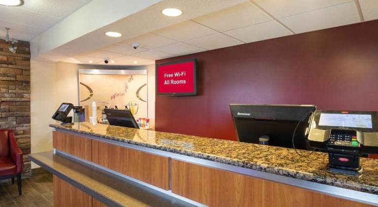 Red Roof Inn Madison, WI — photo 3