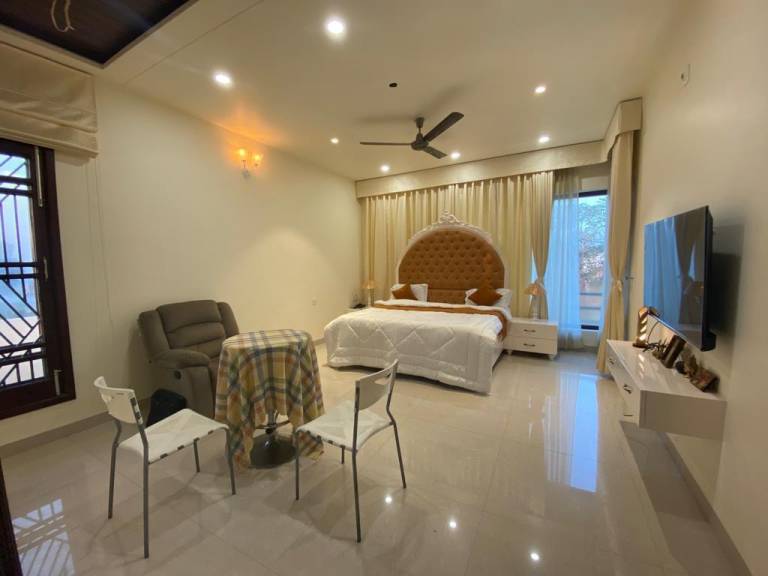 Villa with pool, hot tub & garden | Good for workation — photo 2