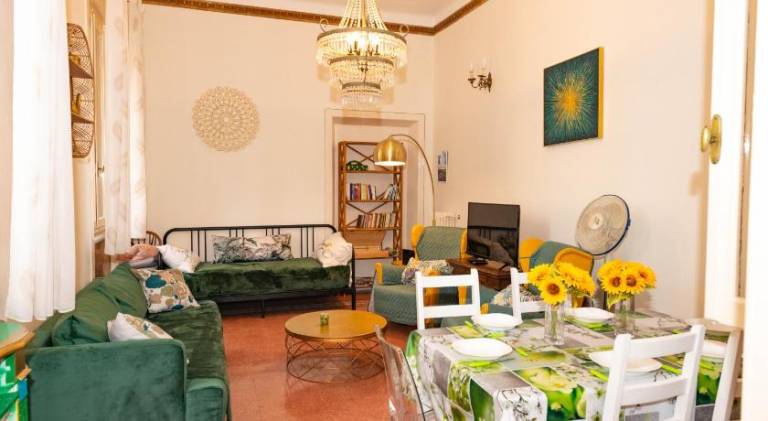 Rental apartment with 2 rooms for 7 persons in La Spezia