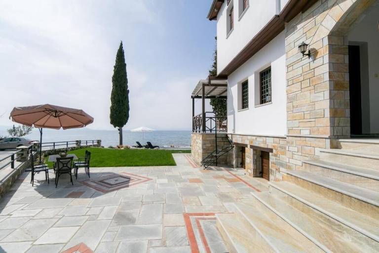 Villa Koropi