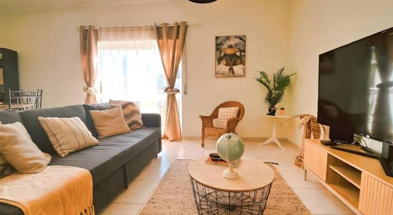 Holiday apartment with yard, terrace & private pool — photo 2