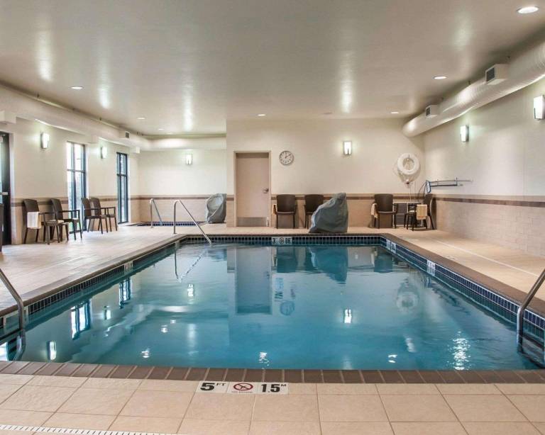 Sleep Inn & Suites Bismarck I-94 — photo 2
