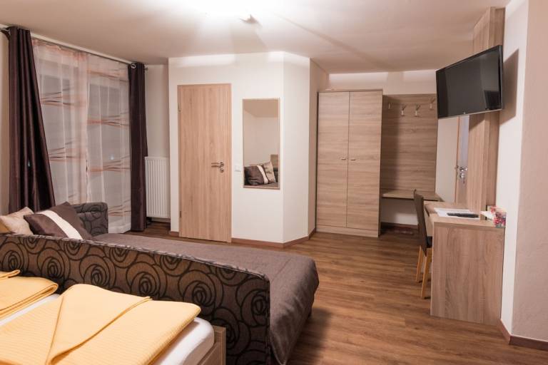 Accommodation  Schmelzhütten