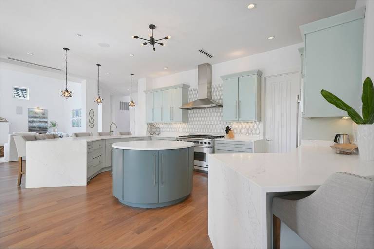 Beaches Be Sippin' - Ocean Views with Private Pool & Rooftop Deck — photo 4