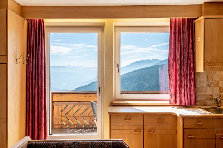 Studio Apartment 'Spinges' with Mountain View, Private Terrace and Wi-Fi — photo 4