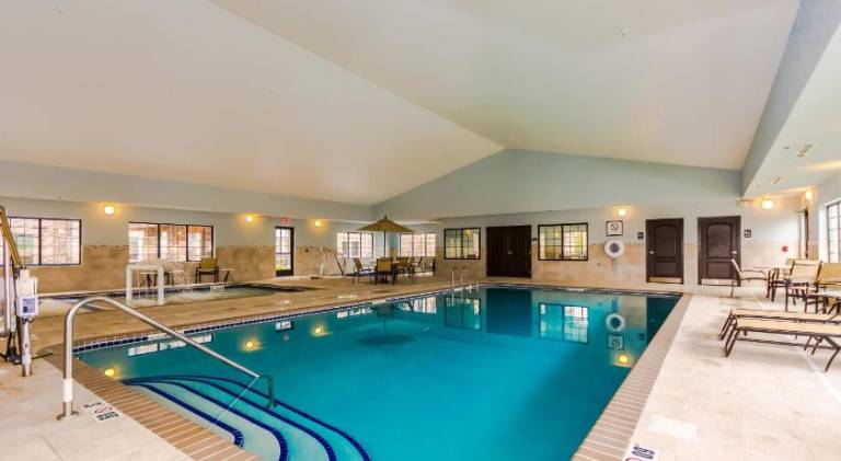 Staybridge Suites Grand Forks By IHG — photo 3