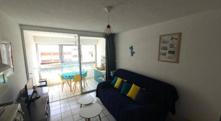 Rental apartment with pool — photo 2