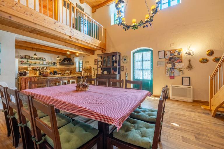 Pleasant vacation home with barbeque, sauna & private pool | Mountain view | Pets are welcome — photo 4